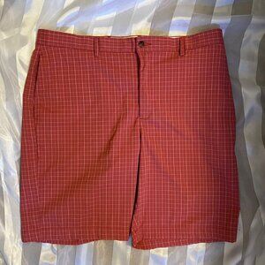 LIKE NEW! Greg Norman Mens Pinkish Shorts